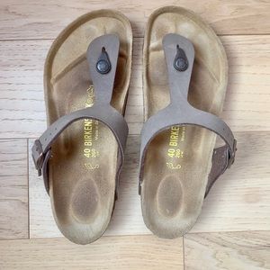 Birkenstock Gize Thong Sandal (only worn once!)